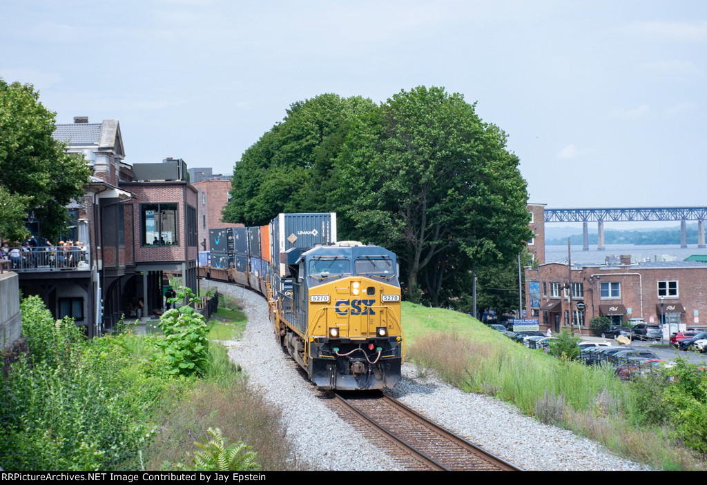 I158 winds its way south through Newburgh